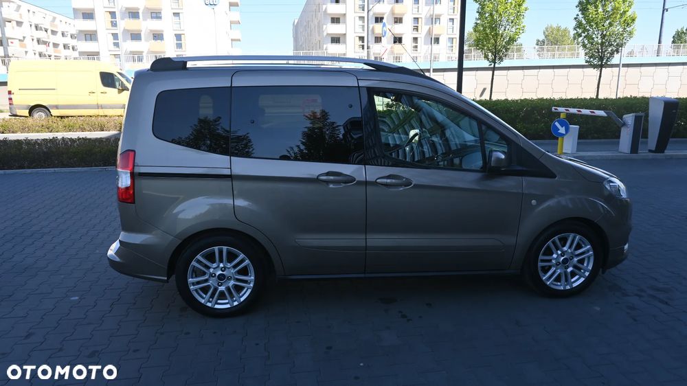 Ford Tourneo Courier 1.0 EcoBoost Titanium - 6