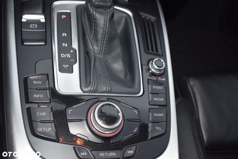 Audi A4 Avant 2.0 TDI DPF clean diesel multitronic S line Sportpaket - 22