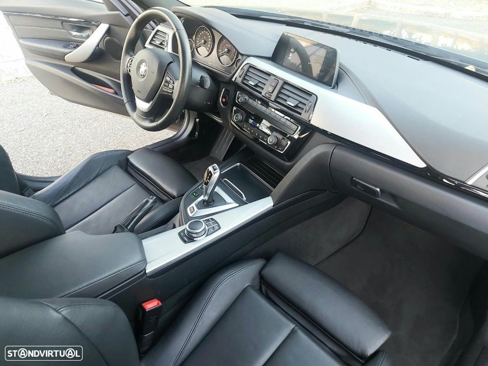BMW 330 e iPerformance Line Luxury - 22