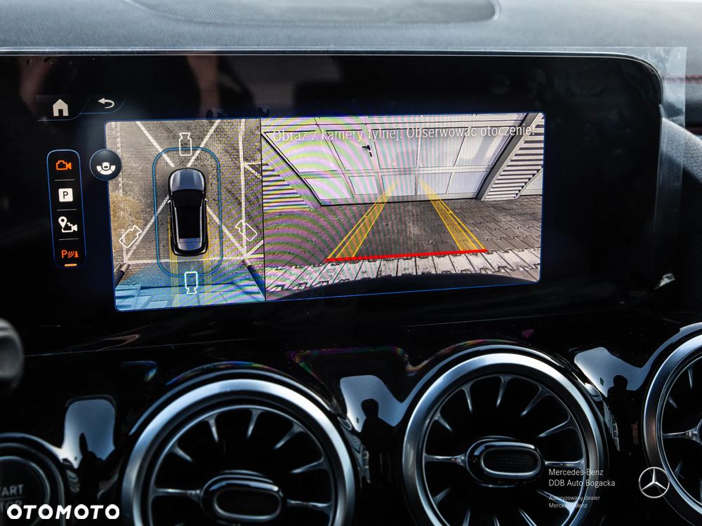 Mercedes-Benz EQA 250+ 70.5kWh AMG Line - 9