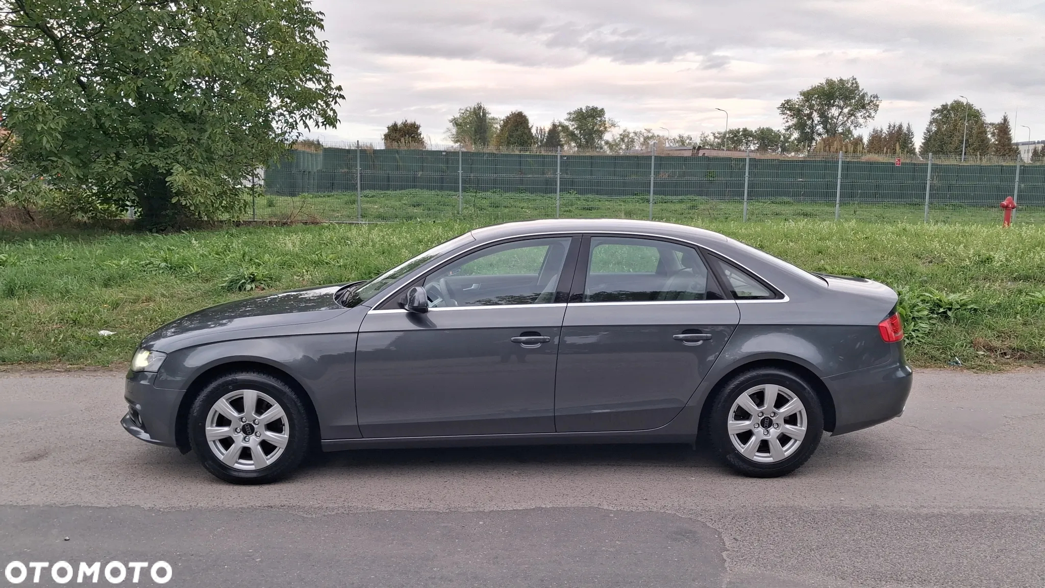 Audi A4 Limousine - 6