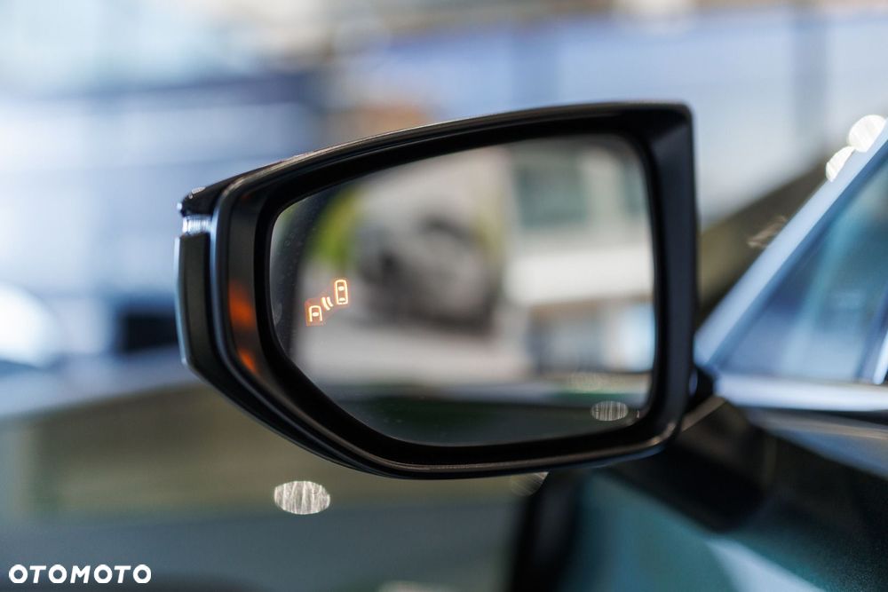Lexus UX - 30