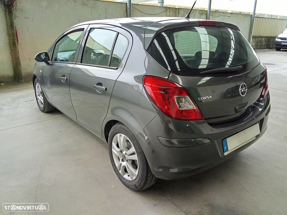 Opel Corsa 1.3 CDTi Enjoy - 4
