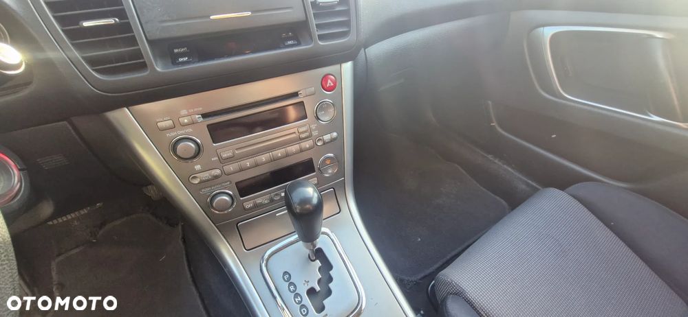 Subaru Legacy - 20