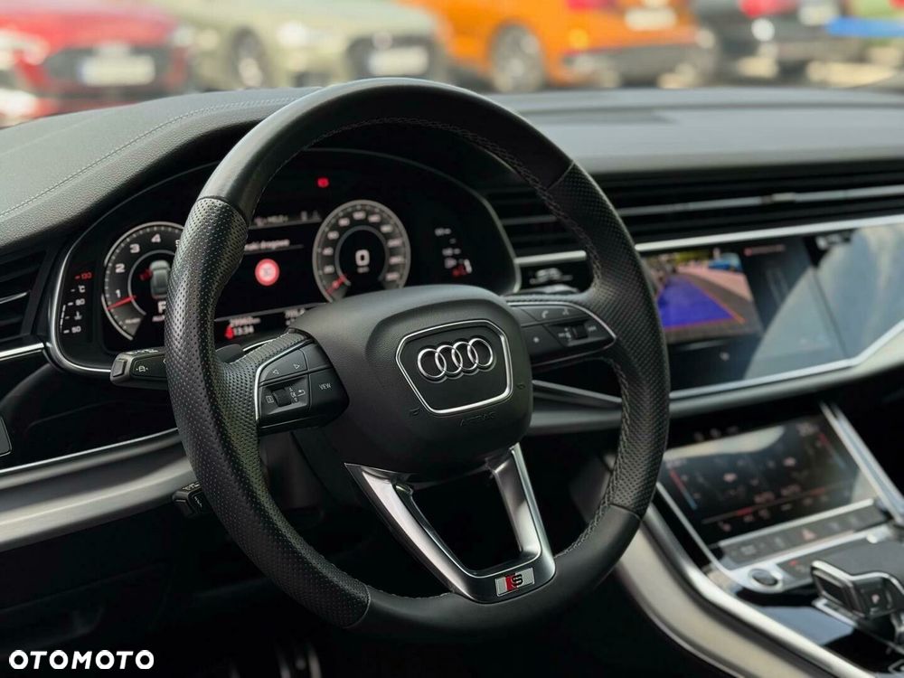 Audi Q8 - 14