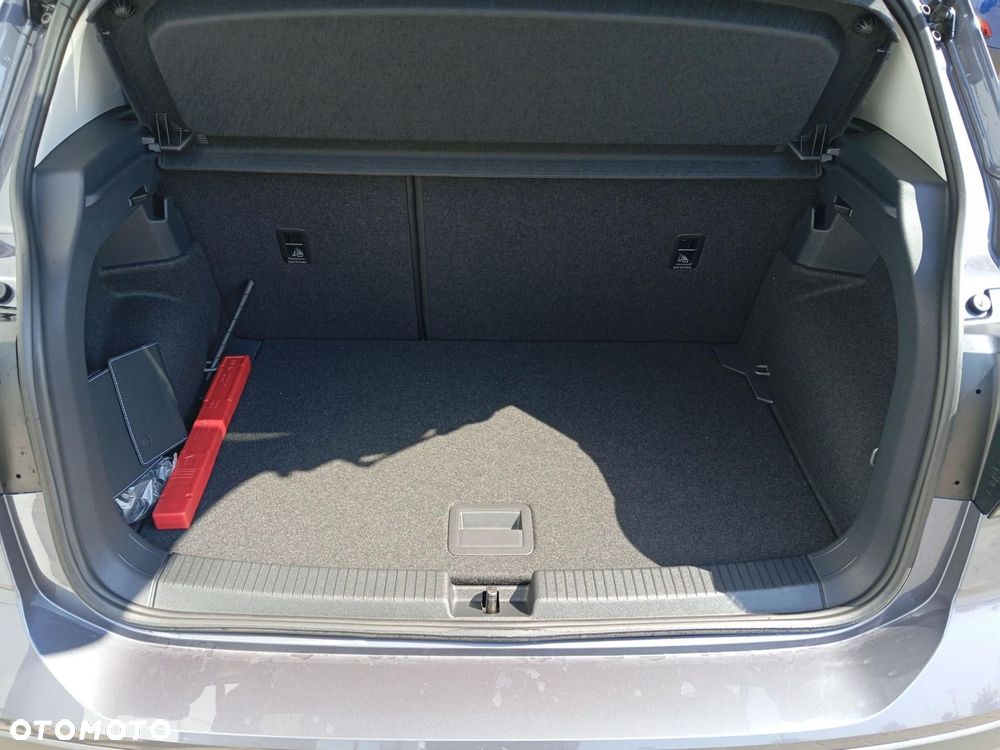 Volkswagen T-Cross - 12
