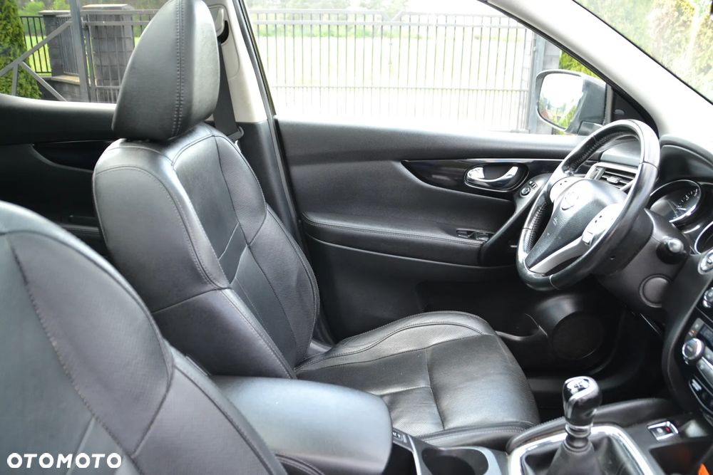 Nissan Qashqai 1.6 DIG-T 360 - 32