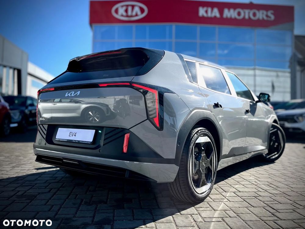 Kia EV4 - 2