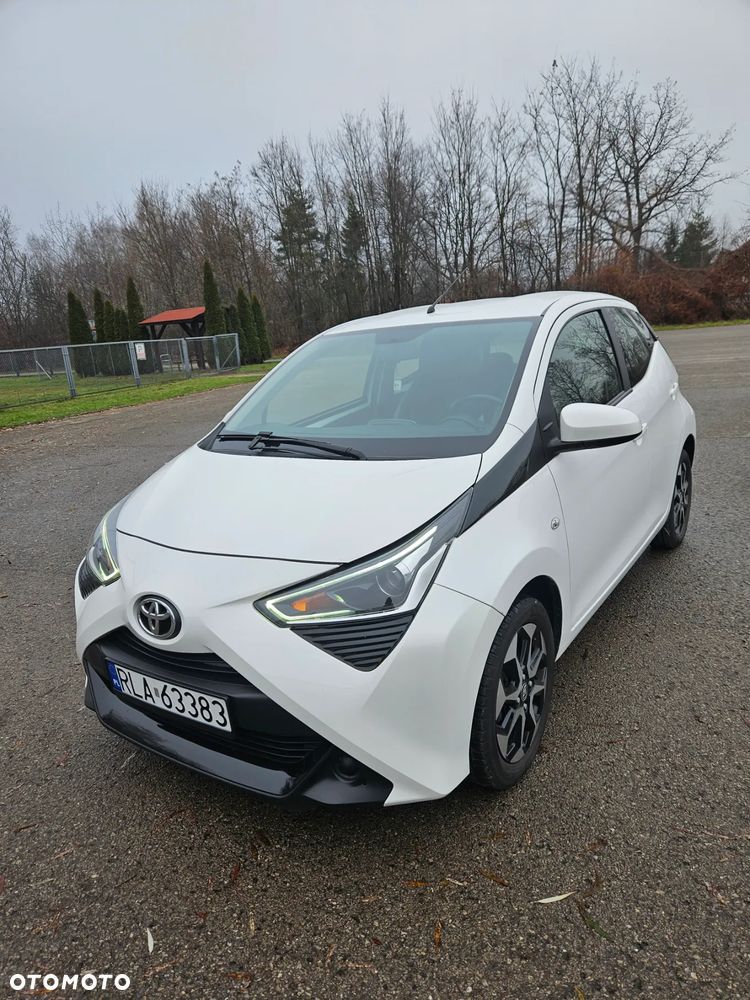 Toyota Aygo 1.0 VVT-i Color Edition - 1