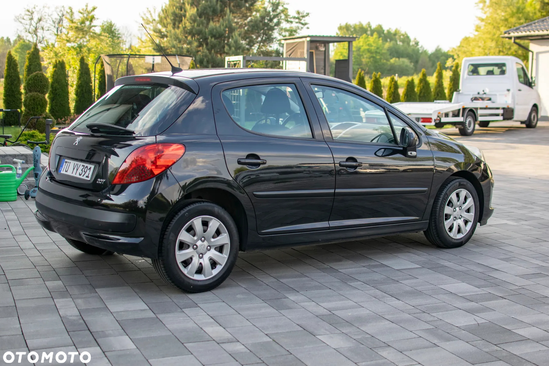 Peugeot 207 - 16