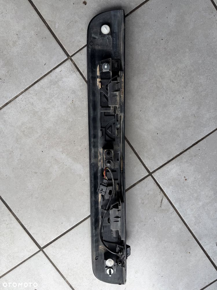 Listwa podświetlenia tablicy z kamerą cofania Renault Master IV 19- 284429232R 265126583R - 6
