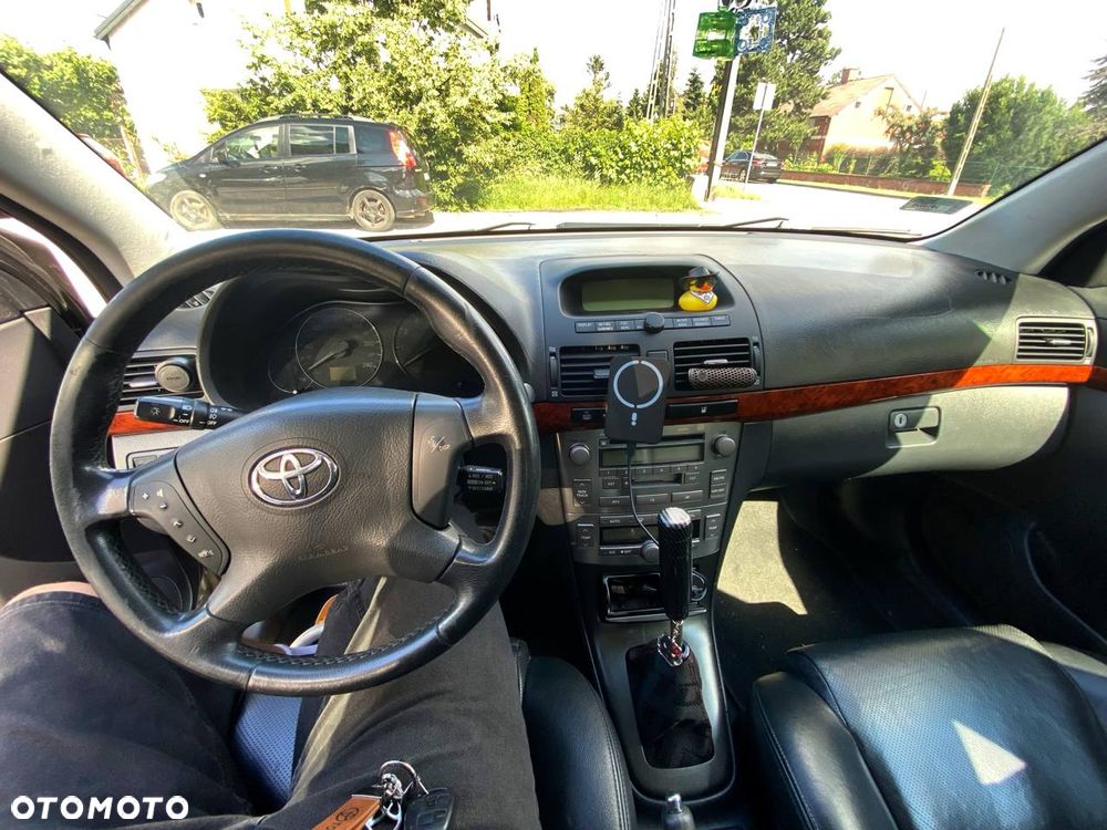 Toyota Avensis 2.0 VVT-i Sol - 4