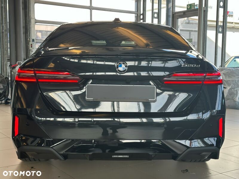 BMW Seria 5 520d xDrive mHEV - 5