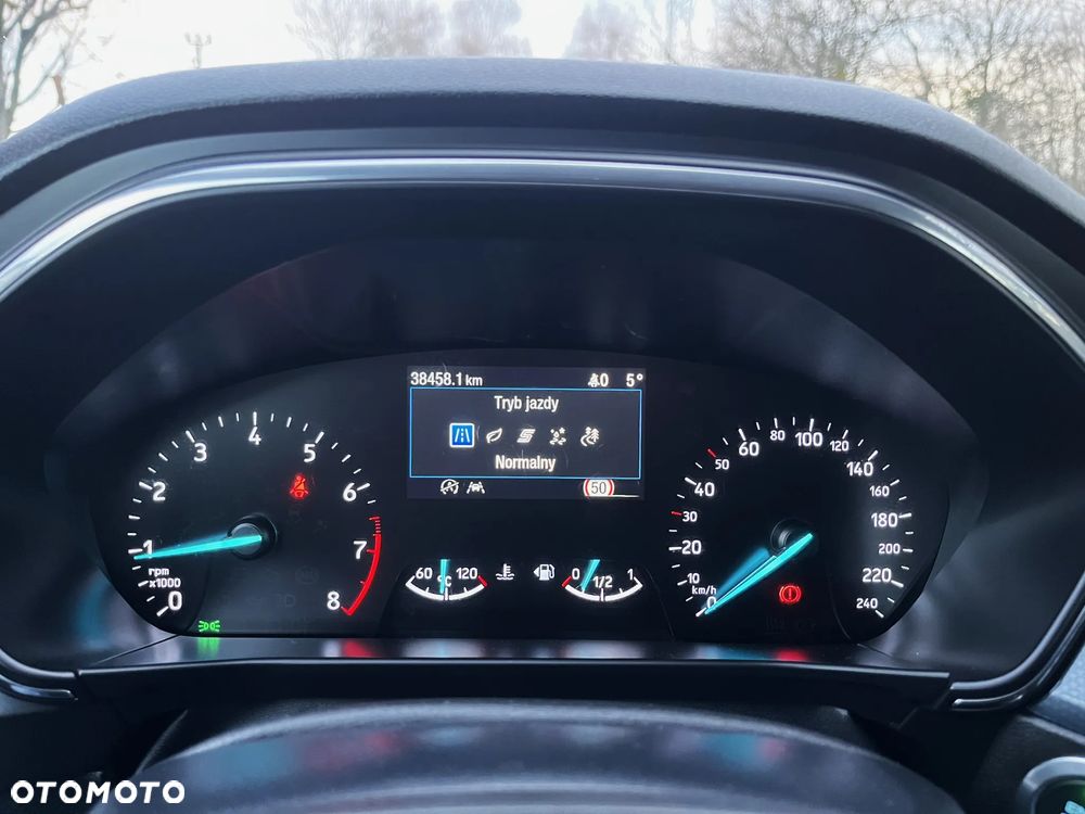 Ford Focus 1.0 EcoBoost Hybrid ACTIVE X - 23