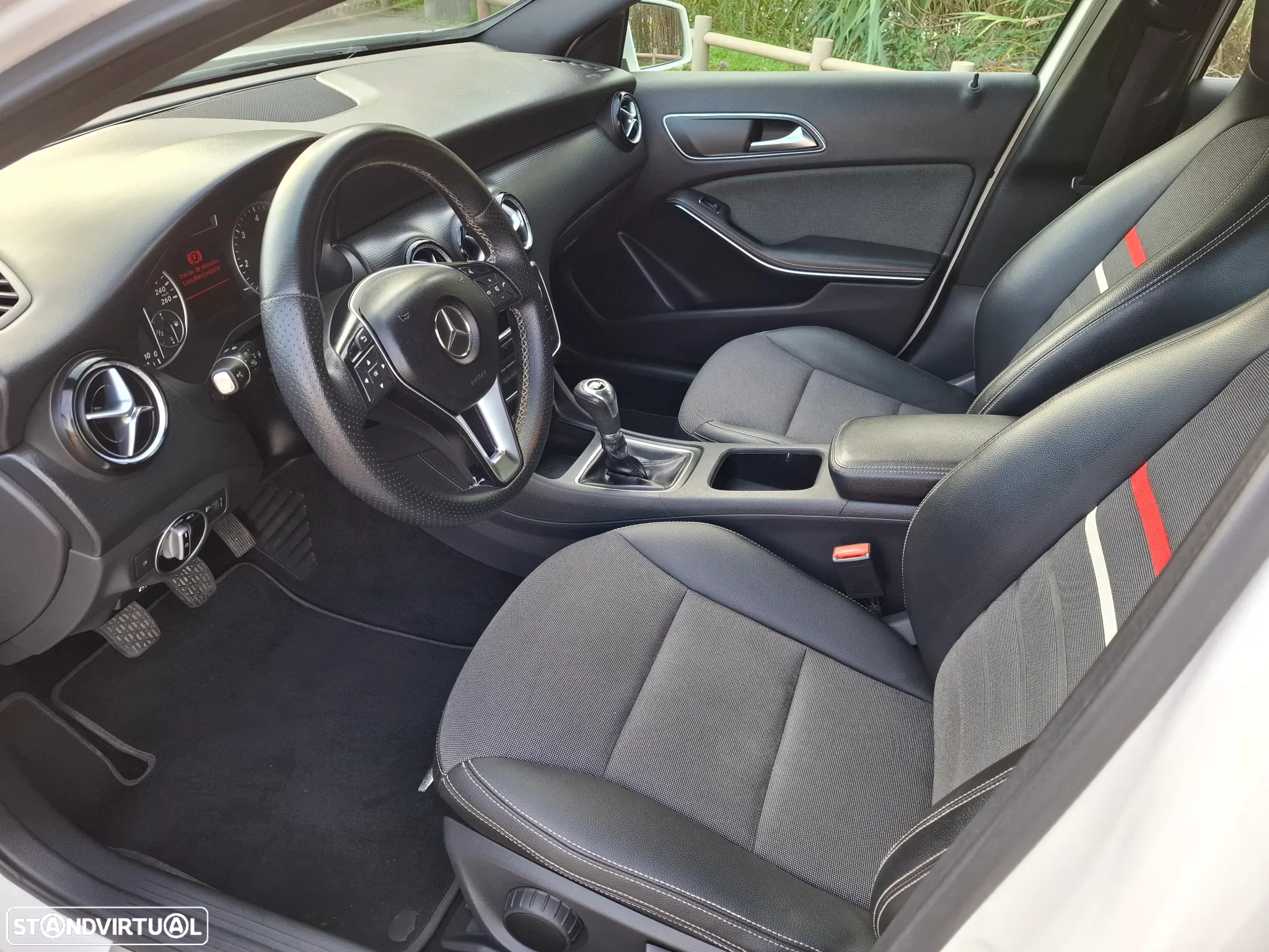 Mercedes-Benz A 180 CDi BE Urban - 25