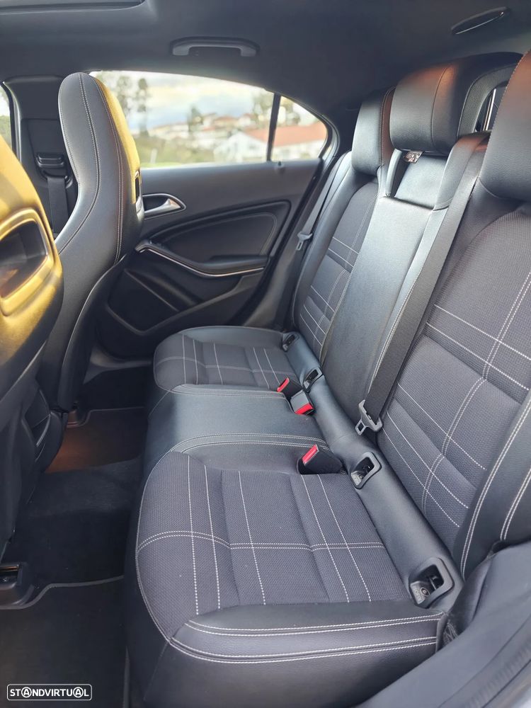 Mercedes-Benz A 180 - 4