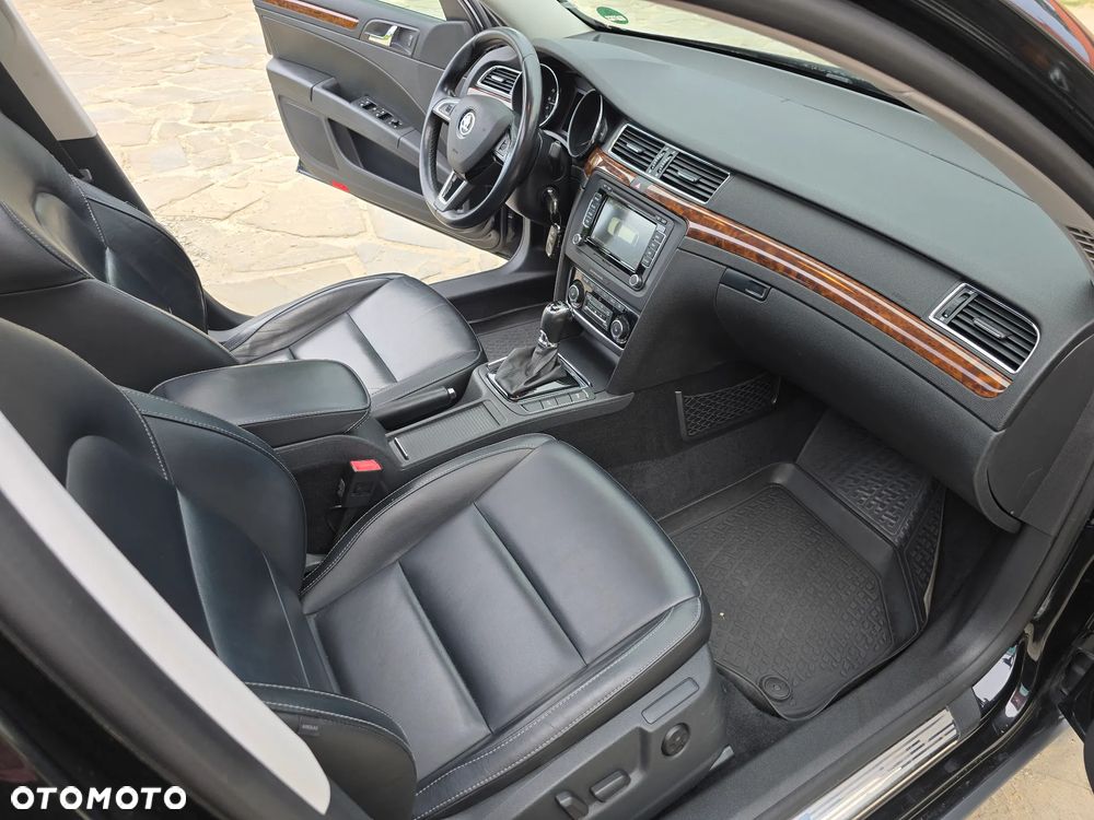 Skoda Superb 2.0 TDI 4x4 Platinum Outdoor DSG - 31