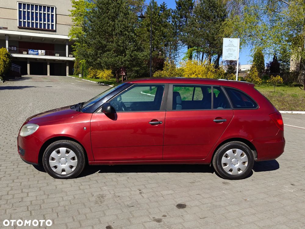 Skoda Fabia - 4