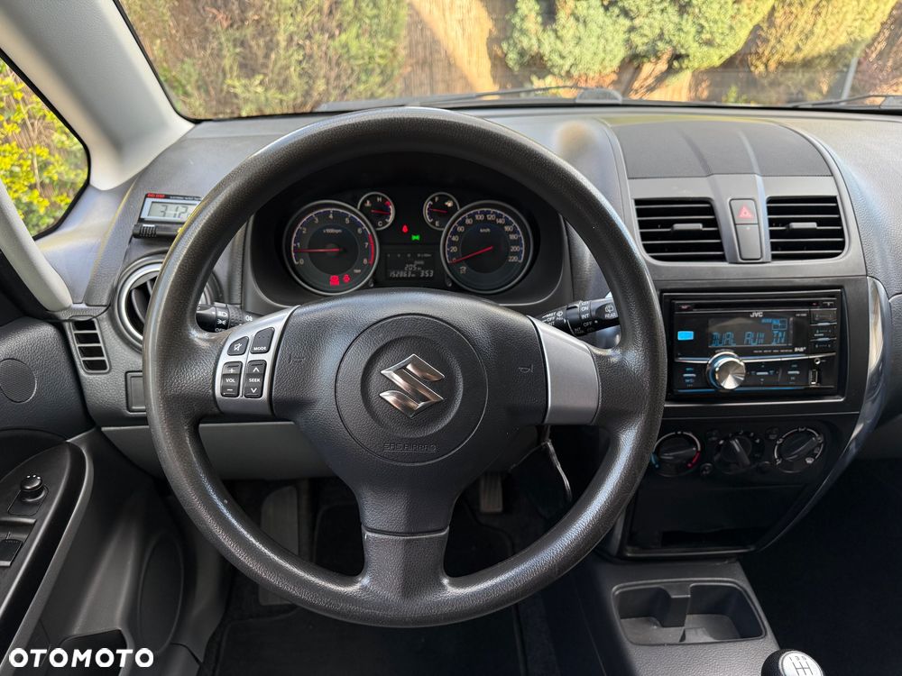 Suzuki SX4 1.6 VVT 4x4 Comfort - 23
