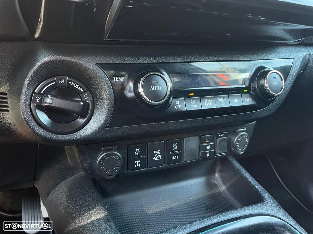 Toyota Hillux - 18