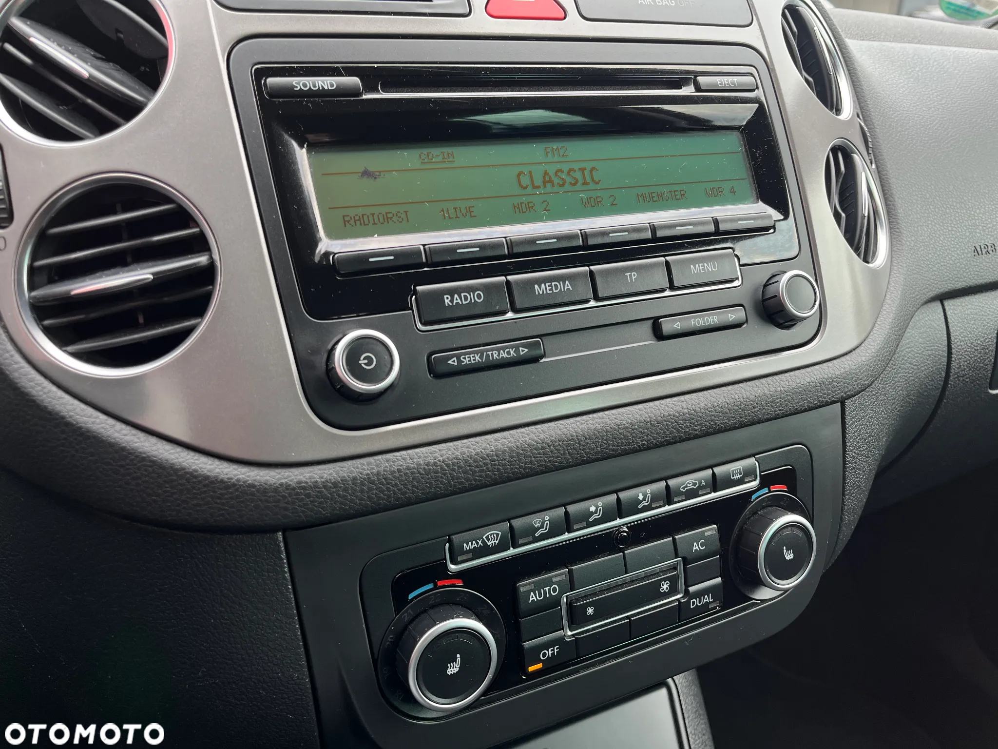 Volkswagen Tiguan 1.4 TSI BlueMotion Technology Exclusive - 18