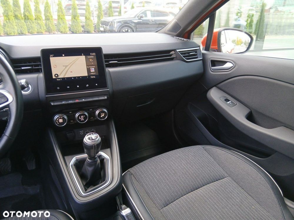 Renault Clio - 27