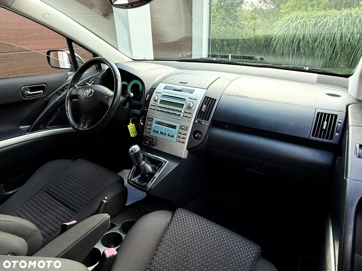 Toyota Corolla Verso 1.8 Edition - 27