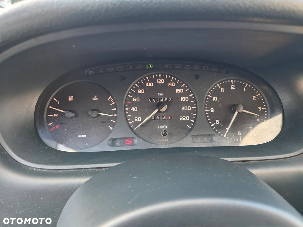 Renault Megane 1996 photo 4