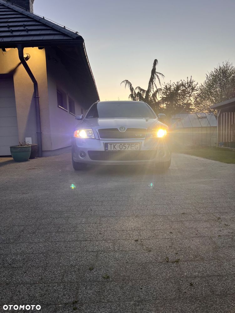 Skoda Octavia 2.0 TDI DPF RS - 2