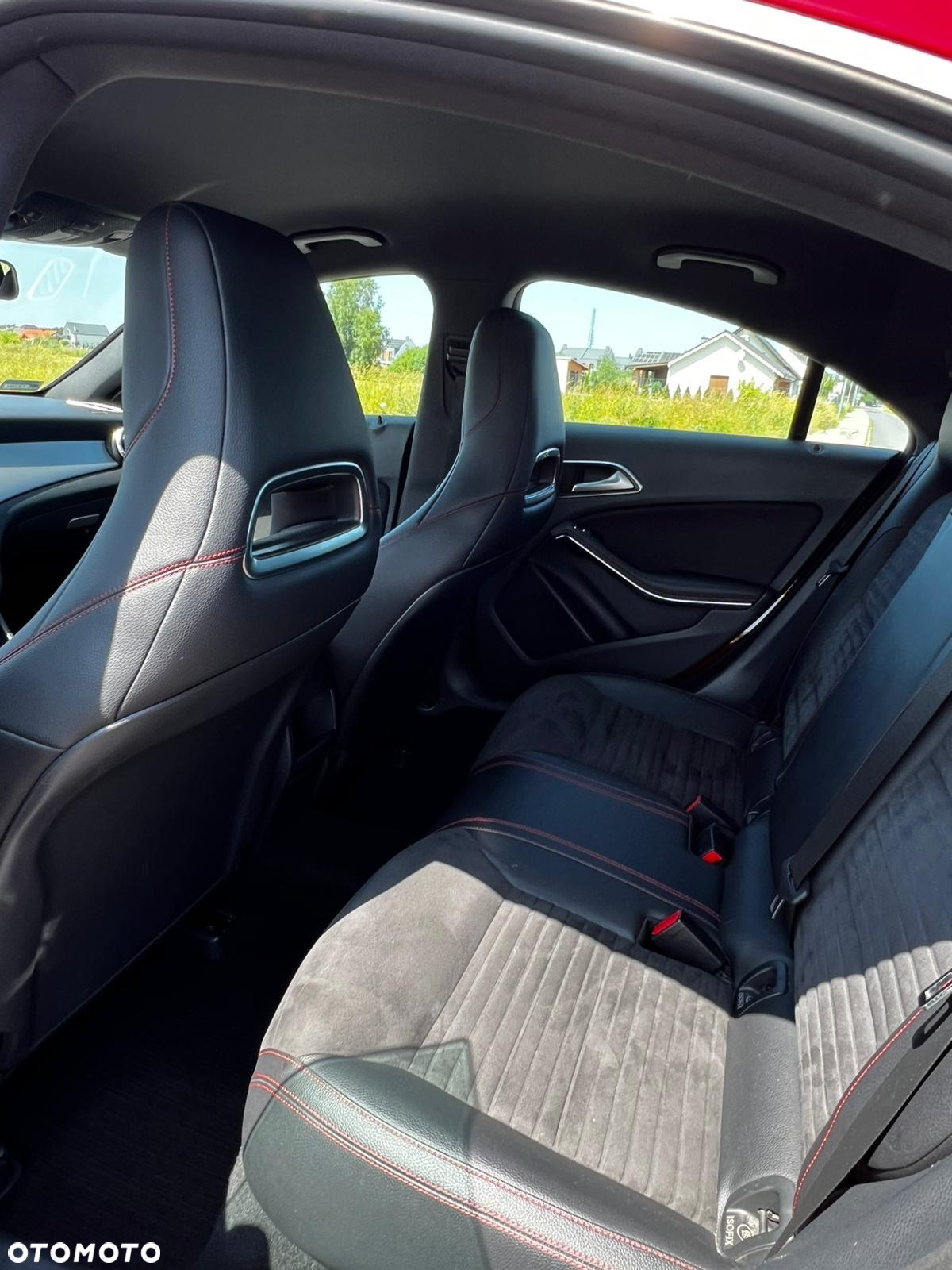 Mercedes-Benz CLA - 11