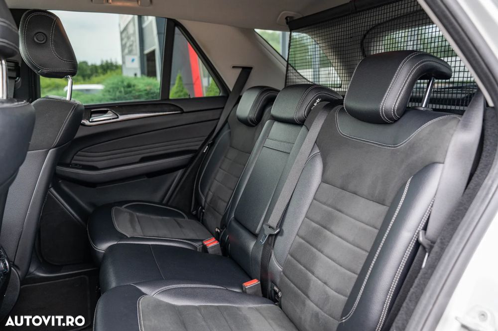 Mercedes-Benz ML 350 BlueTEC 4MATIC 7G-TRONIC - 7