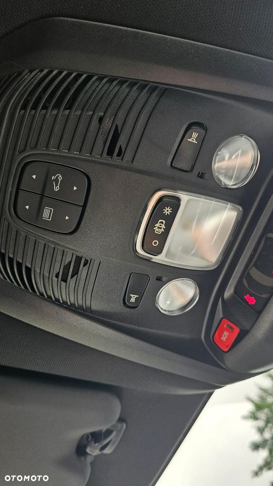 Peugeot 5008 - 34