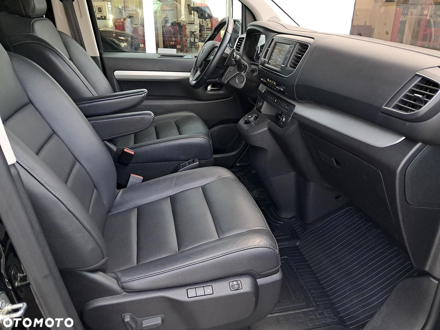 Toyota Proace Verso 2.0 D4-D Long VIP - 10