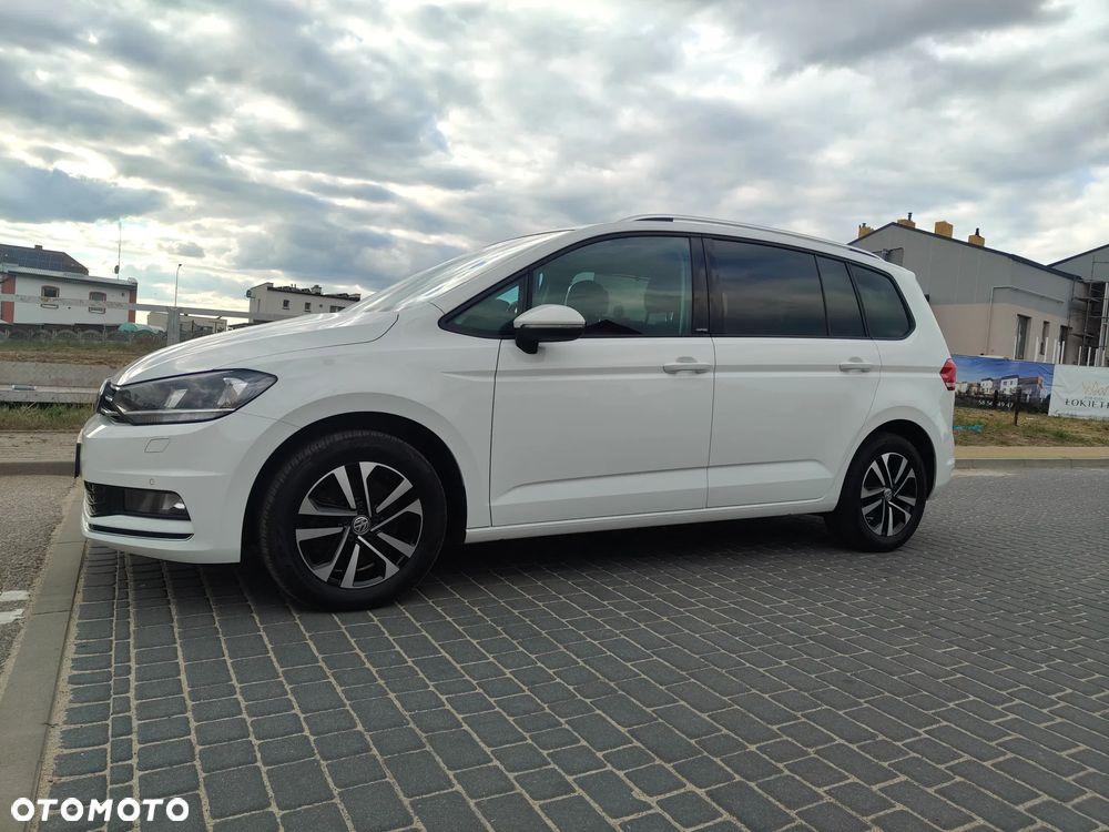 Volkswagen Touran 2.0 TDI SCR UNITED - 19