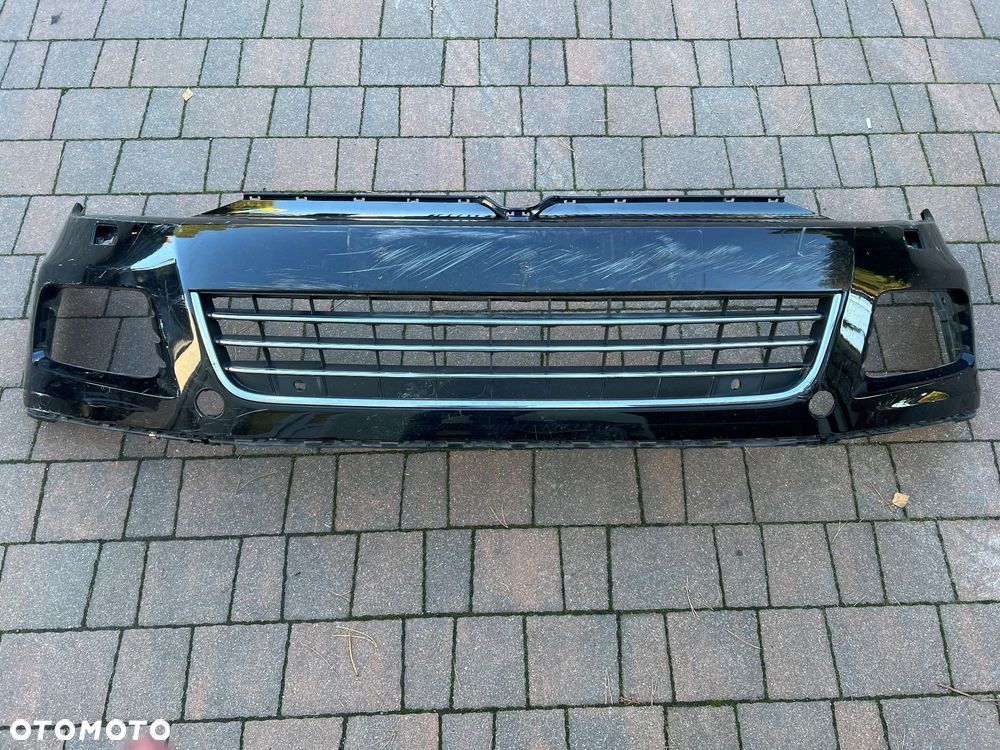 Zderzak przód przedni VW Touareg 7P6 10-14