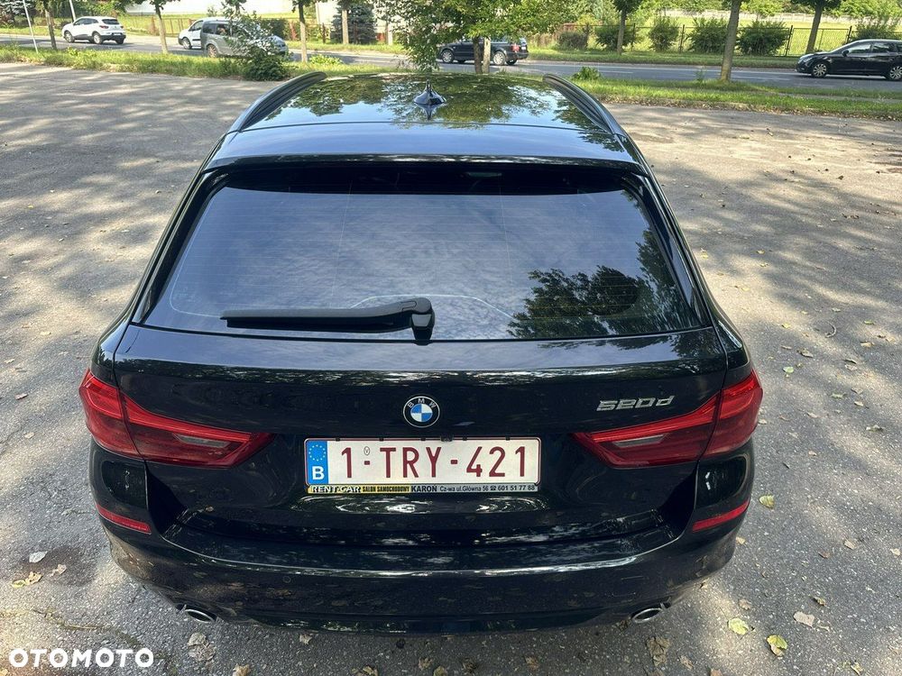 BMW Seria 5 520d Luxury Line sport - 8