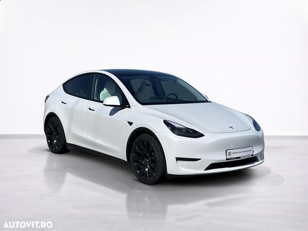 Tesla Model Y AWD Performance - 8