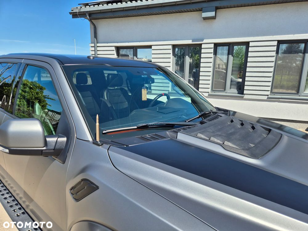 Ford F150 - 4
