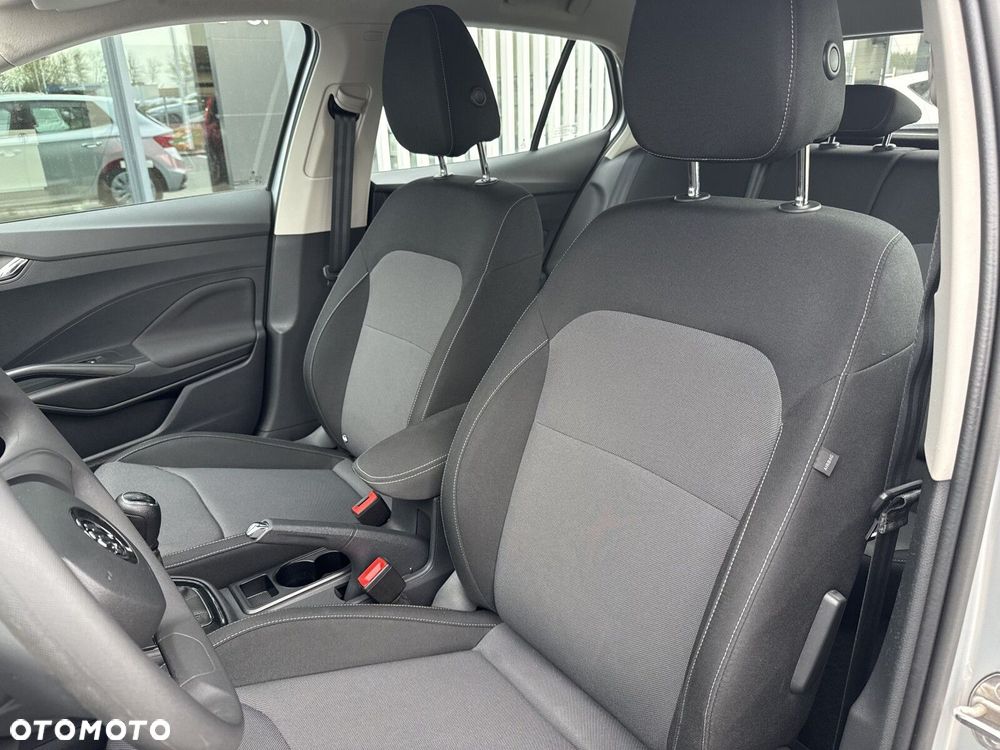 Skoda Fabia 1.0 Ambition - 11