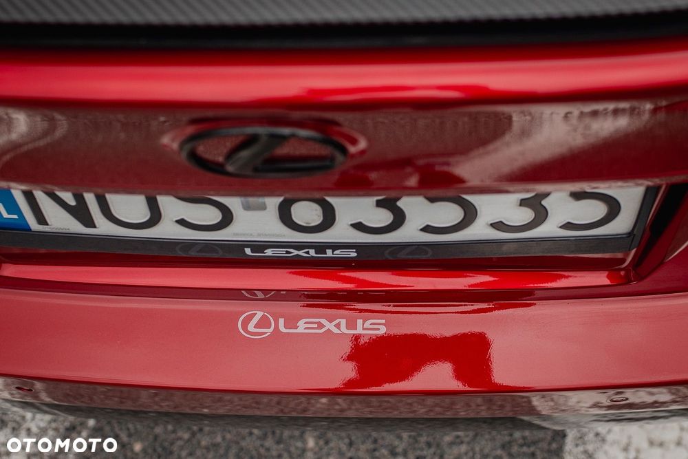 Lexus RC F Carbon - 34