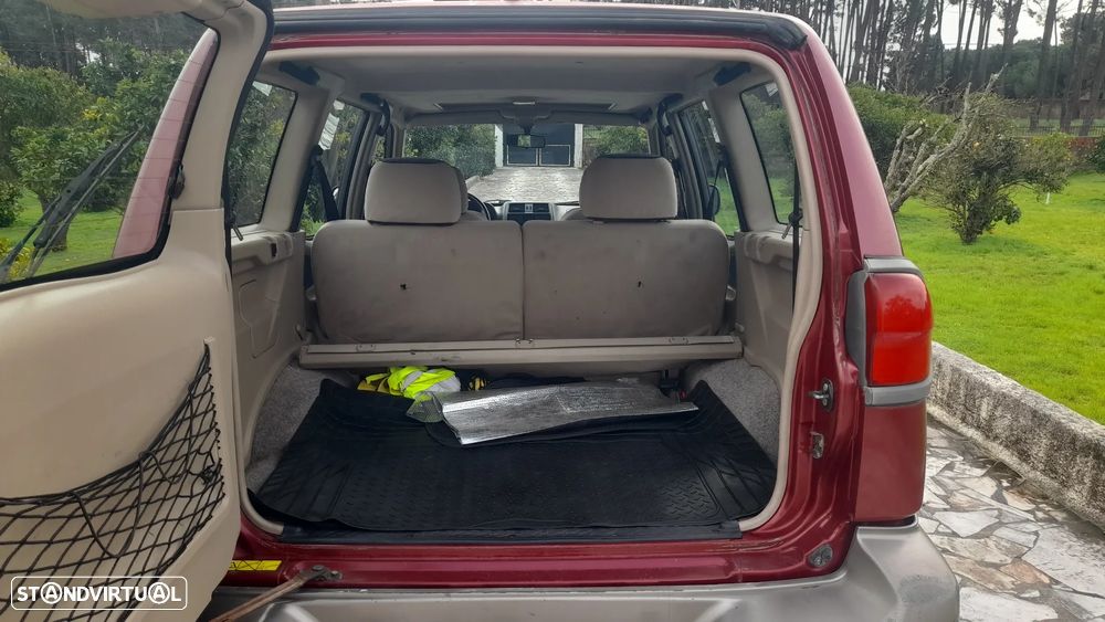 Nissan Terrano II 2.7 TDi Luxury - 25