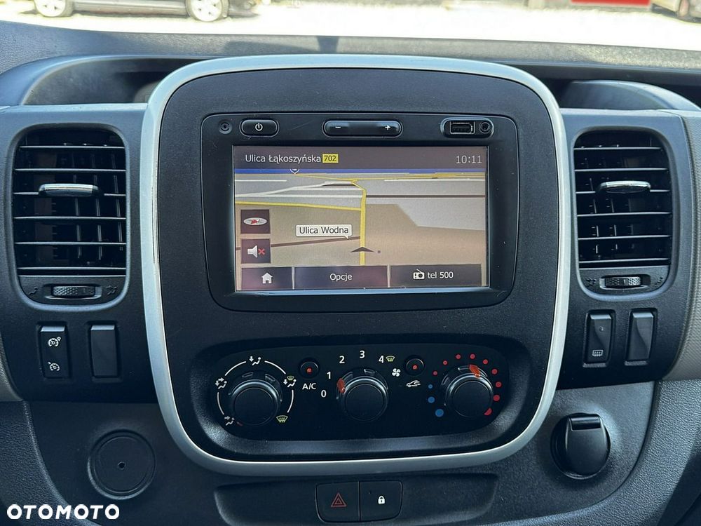 Renault Trafic - 16