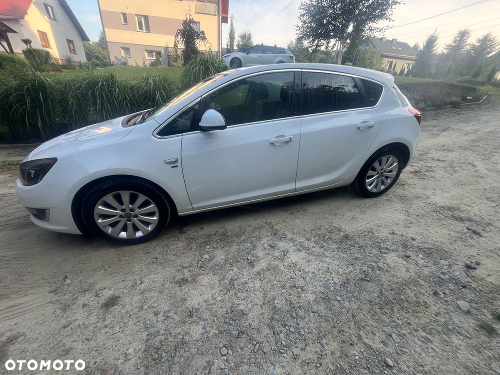 Opel Astra 1.4 T Cosmo - 2