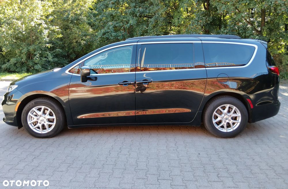 Chrysler Pacifica - 27
