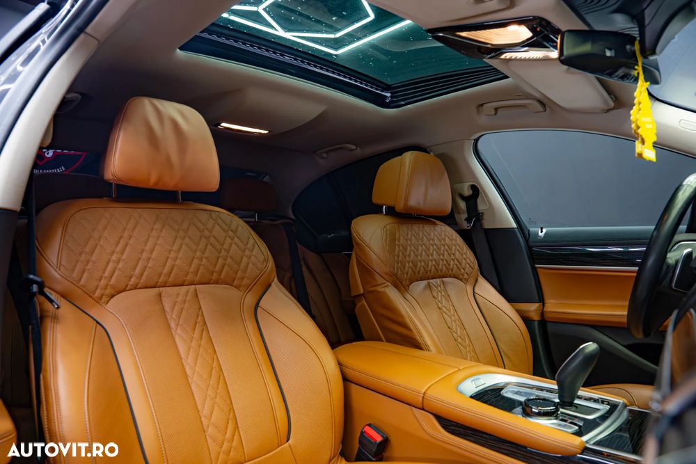 BMW Seria 7 740d xDrive MHEV - 21