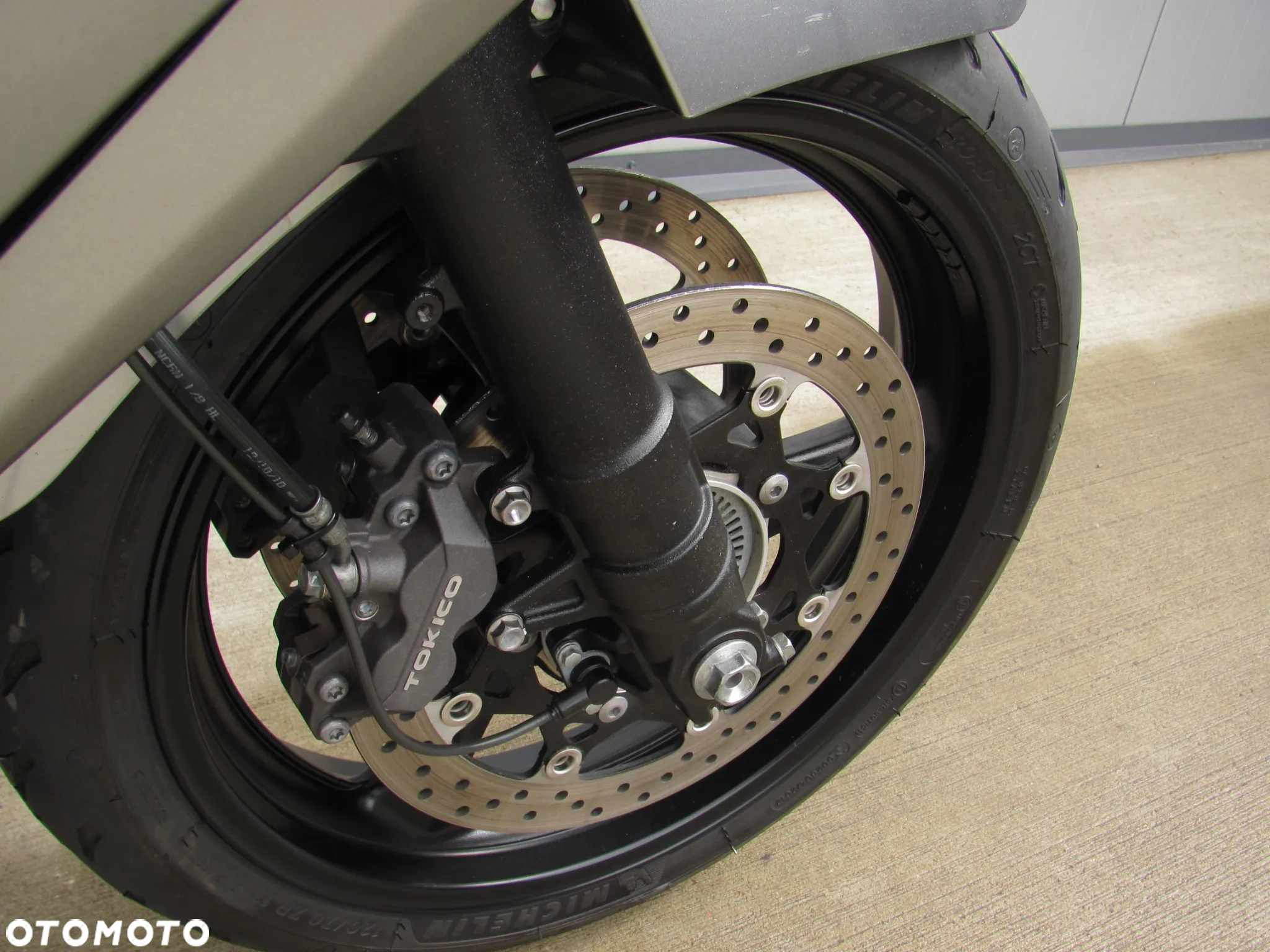 Suzuki GSX - 19