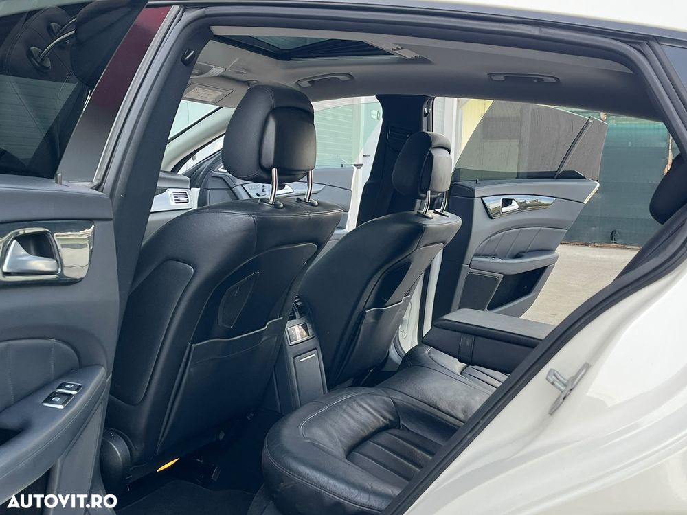 Mercedes-Benz CLS - 10