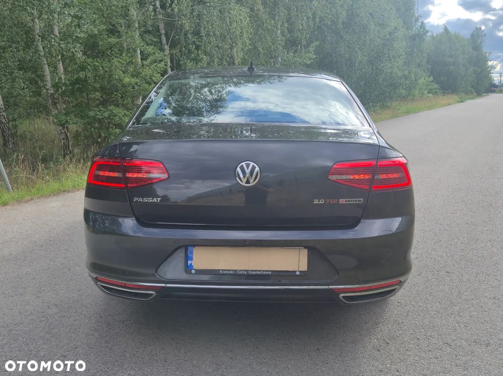 Volkswagen Passat - 14