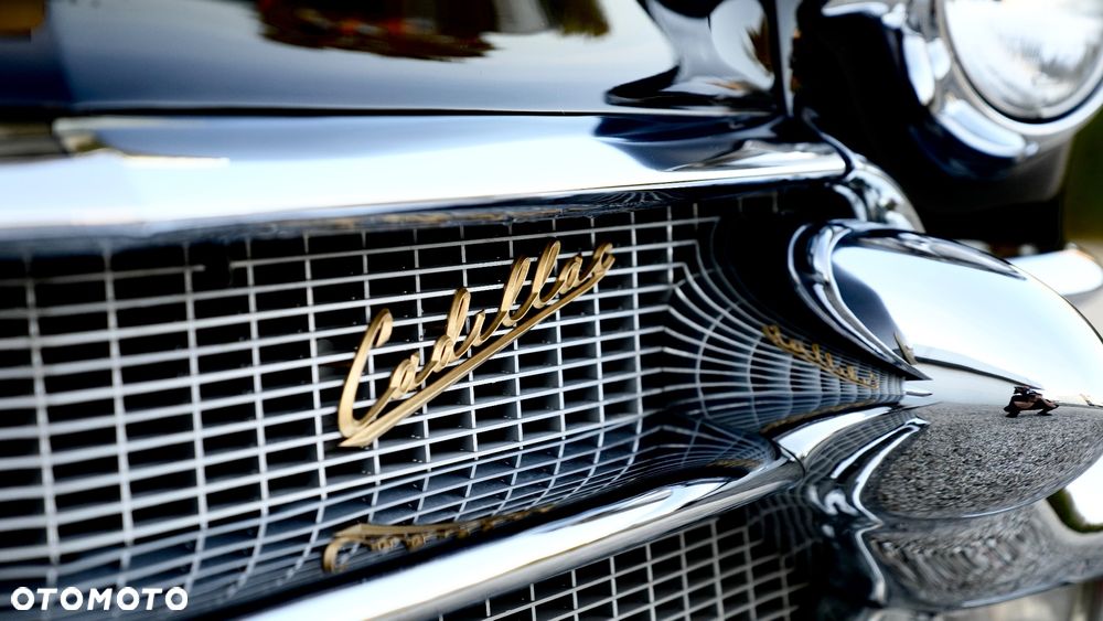 Cadillac Deville - 21