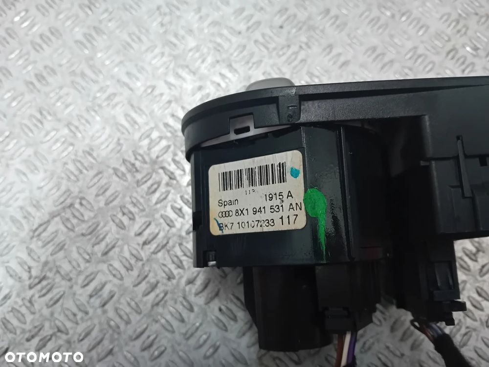 przełącznik świateł Audi Q3 2015 8X1941531AN - 2